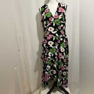 Who what wear size M color black with floral print